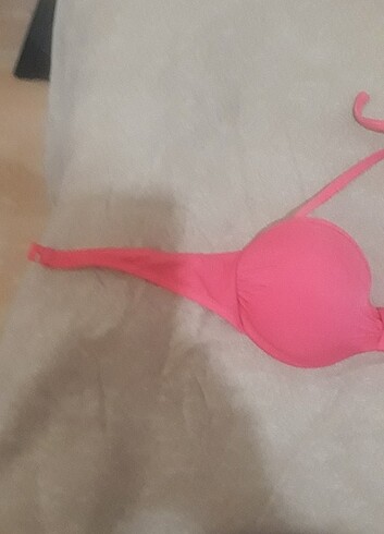 40 Beden kırmızı Renk Bikini üstü