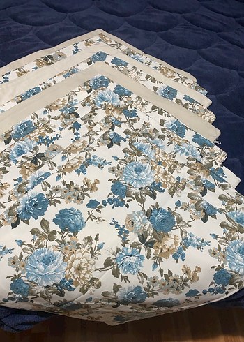 Mavi Çiçek Desenli Kırlent Kılıfı - Görsel 2