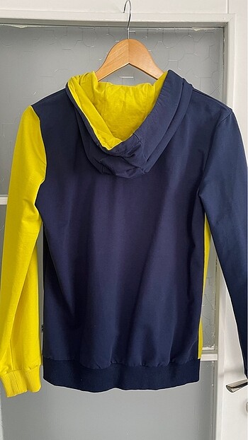 m Beden FENERBAHÇE LİSANSLI HIRKA
