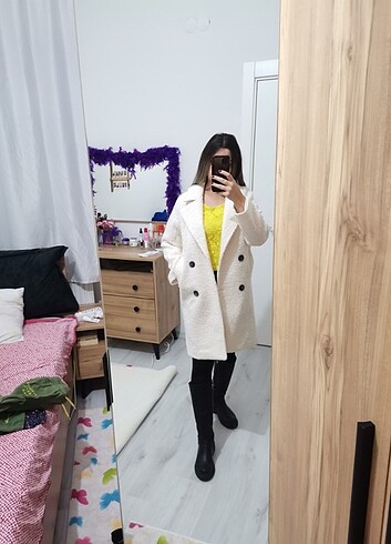 KIRIK BEYAZ KABAN KOTON MARKA 34 BEDEN BOYUM162 KİLOM 58 KALIBI