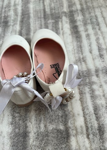 Kız Çocukları İçin Kürklü Sıcak Terlik - Görsel 3