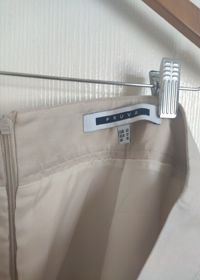 Bej rengi cep detaylı etek - Görsel 3