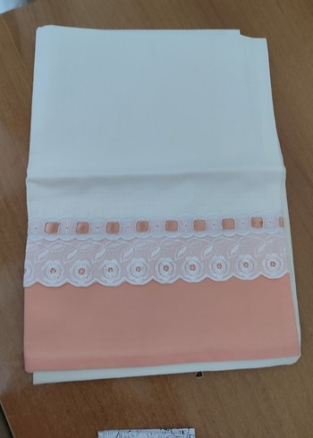 Fistolu Beyaz yastık