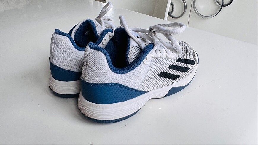 32 Beden Adidas ayakkabı
