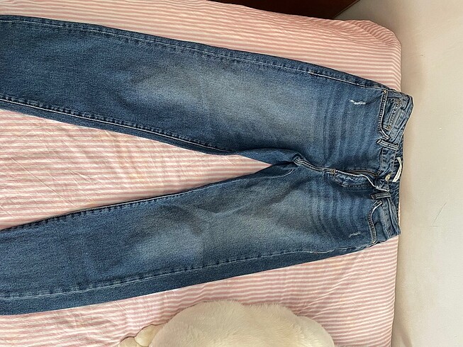 27 Beden mavi Renk Mavi jean pantolon