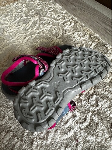 26 Beden Decathlon sandelet