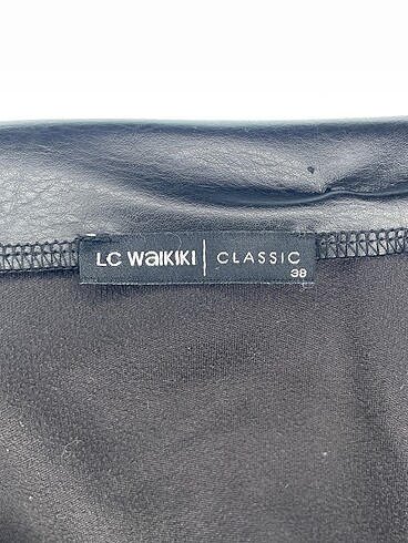 38 Beden siyah Renk LC Waikiki Midi Etek %70 İndirimli.
