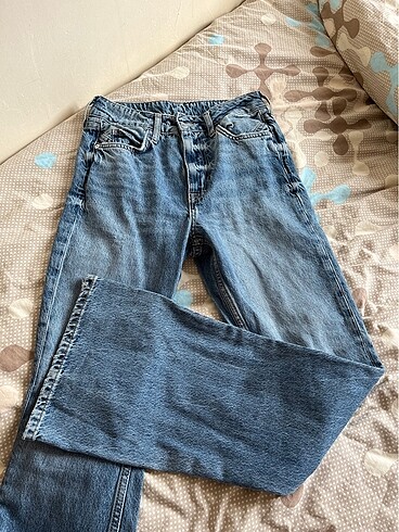 Stradivarius İspanyol yüksek bel jean