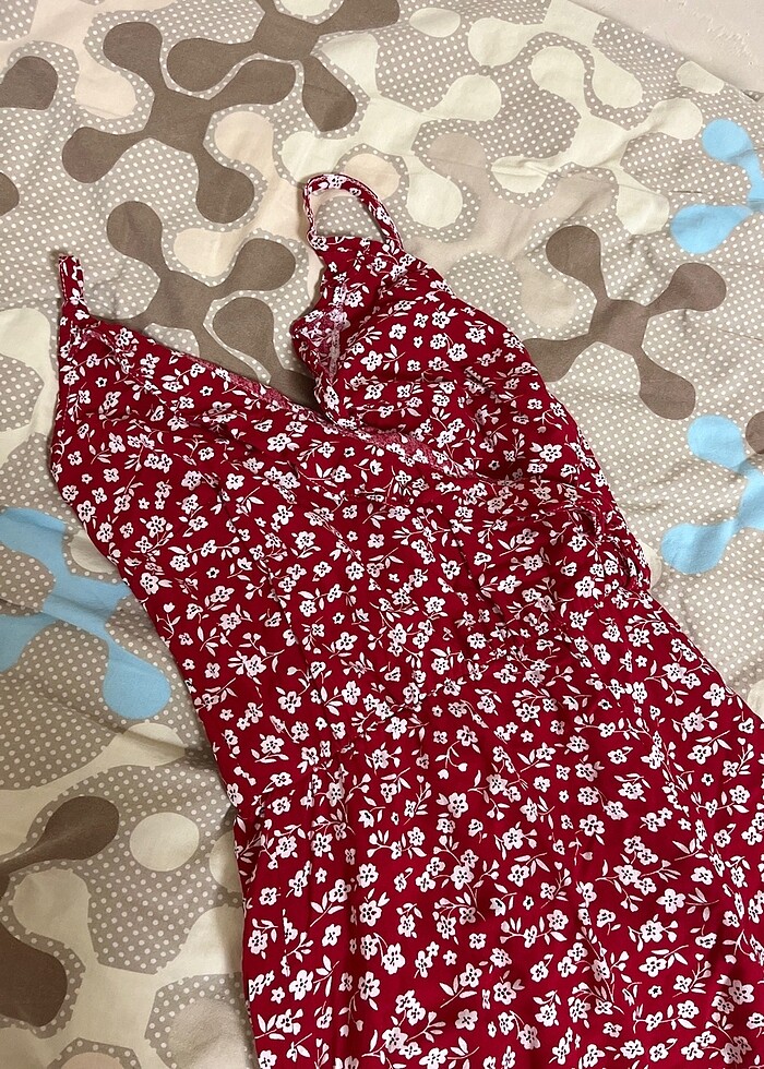 Çiçekli elbise - Görsel 2