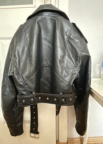 Zara Zara Siyah Kemerli Kısa Deri Biker Ceket