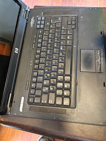 Beden Renk İki adet hp laptop