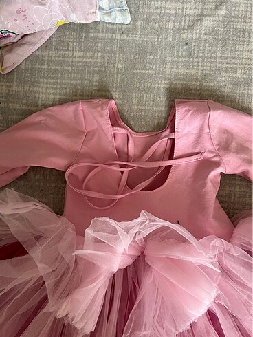 24-36 Ay Beden Orijinal Barbie elbisesi