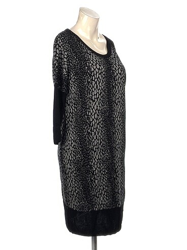 Batik Batik Kısa Elbise %70 İndirimli.