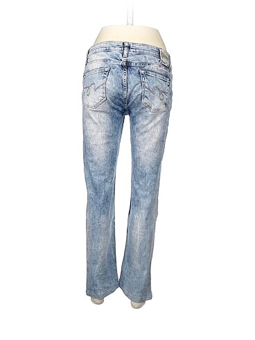 29 Beden PreLoved Jean / Kot %70 İndirimli.