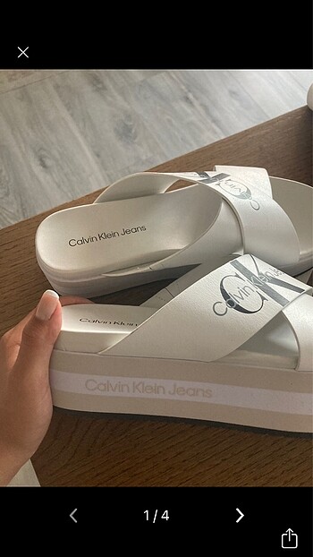 40 Beden beyaz Renk calvin klein beyaz terlik 40 numara