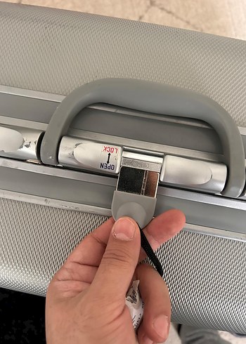 Brics İngiliz bavulu - Görsel 8