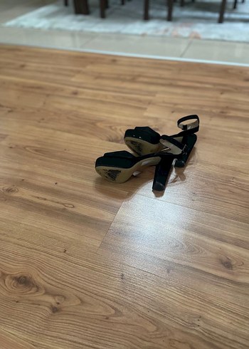 Siyah Stiletto Topuklu Kadın Ayakkabı - Görsel 4