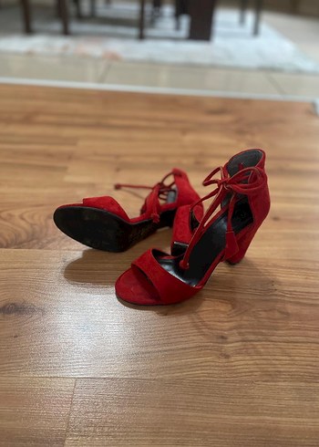 Kırmızı Süet Bağcıklı İnce Topuklu Kadın Ayakkabı - Görsel 6