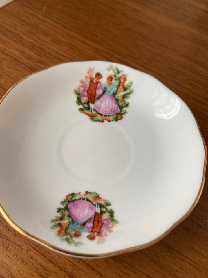 Froganard desenli Porselen Fincan ve Tabak - Görsel 2