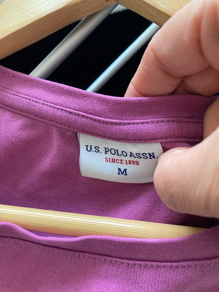 Mor V Yaka kısa kollu tişört - Görsel 3