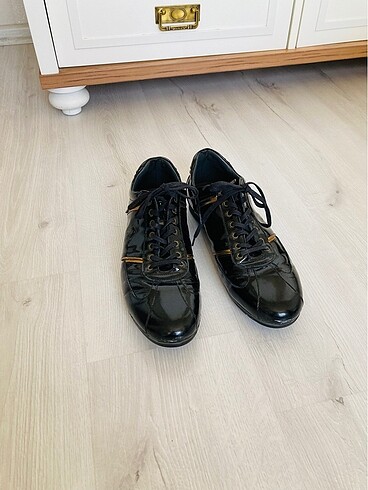 İnci 44 numara snekers ayakkabı - Görsel 2