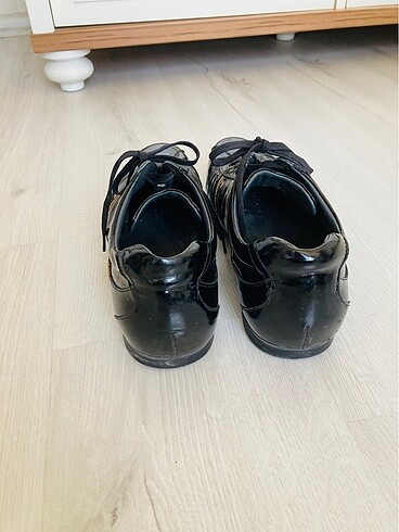 İnci 44 numara snekers ayakkabı - Görsel 4