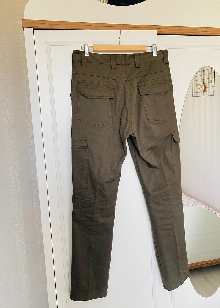 Haki cepli spor pantolon - Görsel 2