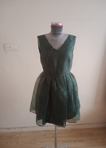 40 Beden V Yaka Pileli Midi Yeşil Elbise
