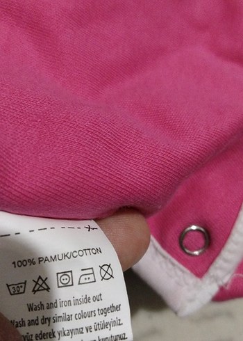 Renkli Baskılı Pembe Bebek Önlüğü - Görsel 3