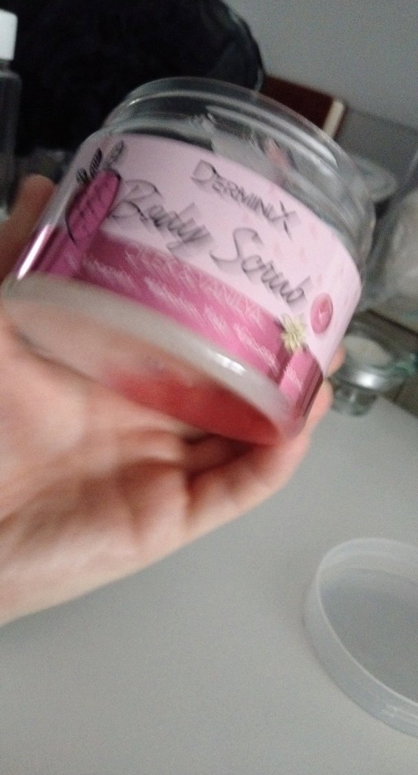 Derminix Çilek & Vanilya Vücut Peelingi 300 ml - Görsel 3