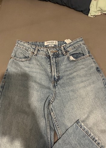 32 Beden mavi Renk Pull and bear jean