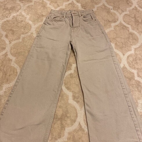 Pull and bear bej jean