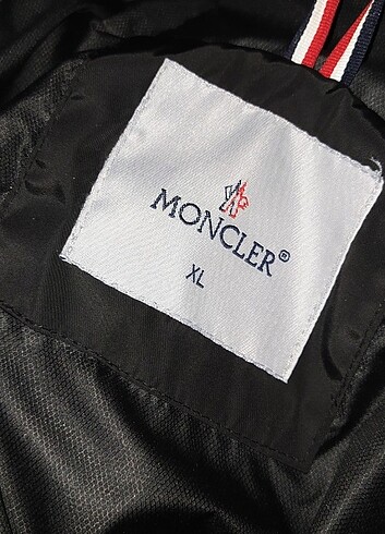 xl Beden siyah Renk MONCLER ŞİŞME MONT 