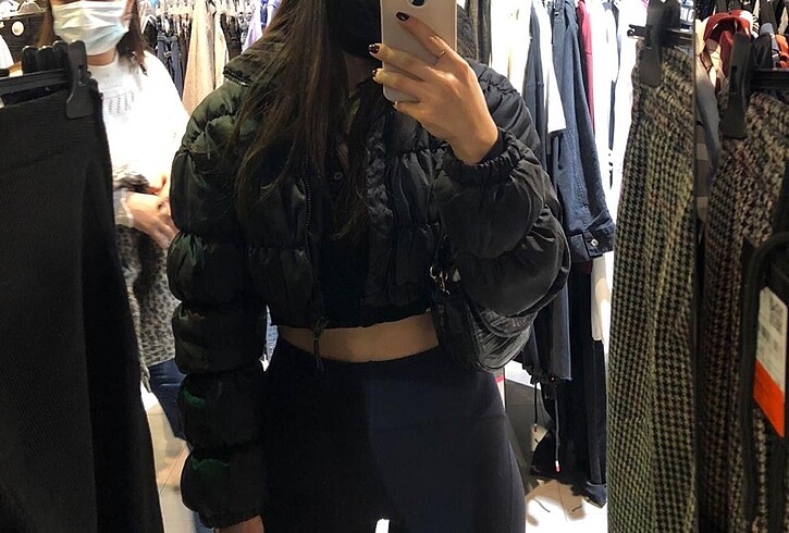 m Beden Crop mont