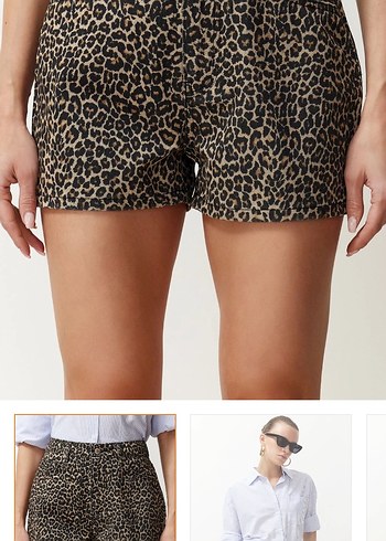 Leopar Desenli Kemerli Mini Şort