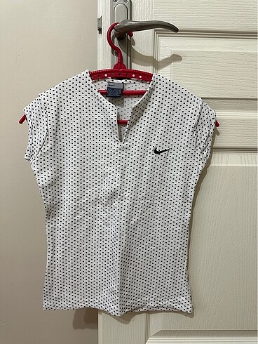 Nike t-shirt