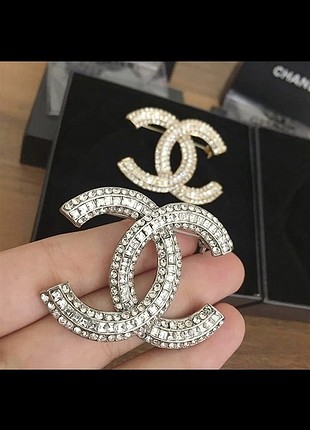 Chanel Chanel broş
