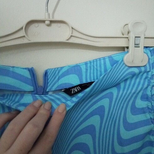 Zara ZARA SATEN İSPANYOL PAÇA BÜZGÜLÜ PANTOLON