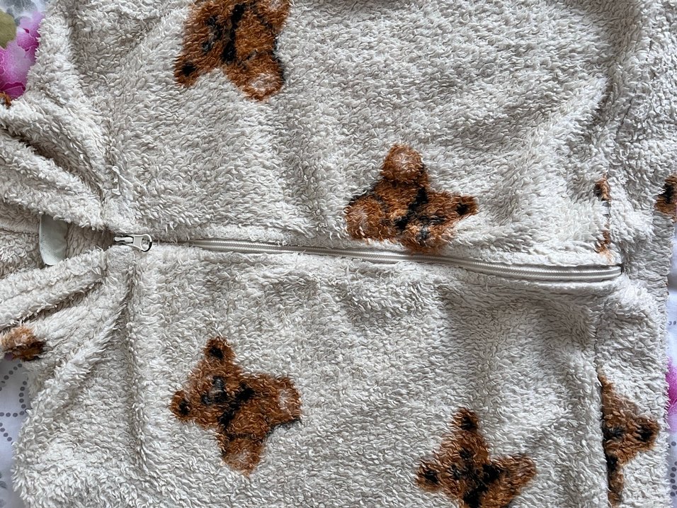 Kız Çocuk Kapüşonlu Peluş Ayıcık Desenli Ceket - Görsel 3