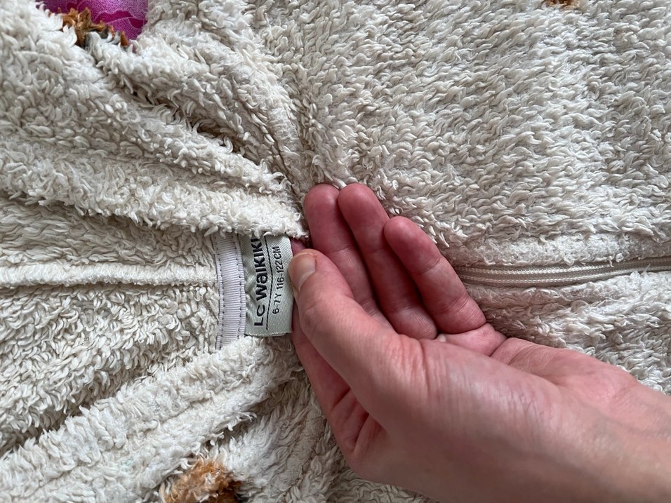 Kız Çocuk Kapüşonlu Peluş Ayıcık Desenli Ceket - Görsel 2