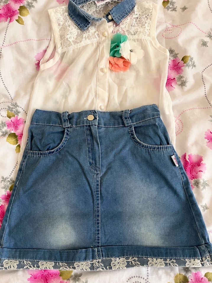 Kız Çocuk Dantel Detaylı Denim Etekli Bluz - Görsel 4