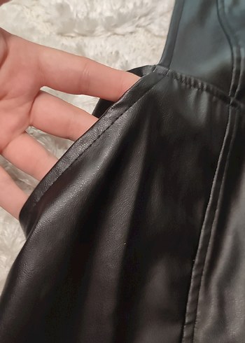 Siyah Deri Kadın Askılı Midi Elbise - Görsel 5