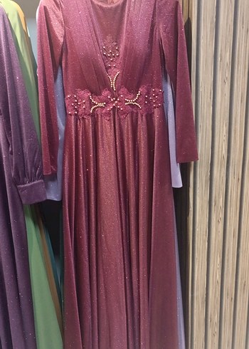 Bordo Uzun Kollu İşlemeli Abiye Elbise