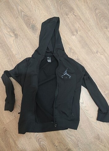 Air Jordan orginal. 10-12 yaş