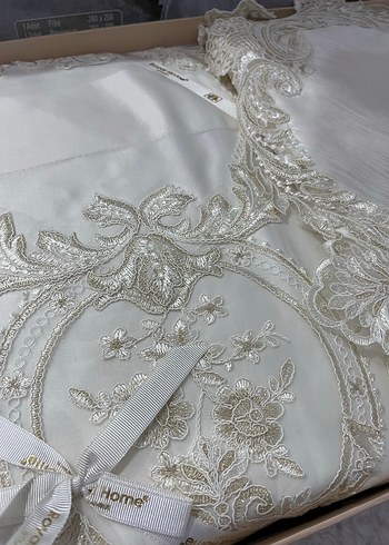 Krem yatak örtüsü - Görsel 3