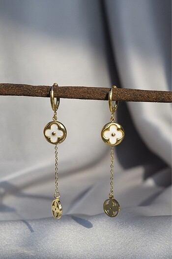 Van Cleef Model Gold Uzun Küpe