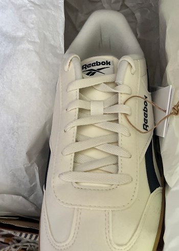 Reebok Beyaz Siyah Kadın Spor Ayakkabı - Görsel 2