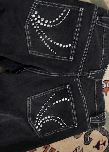 Tokalı Bol Kesim Kadın Kot Pantolon - Görsel 4