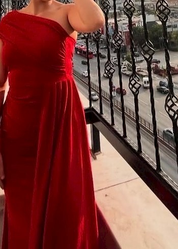 Kırmızı Drapeli Uzun Abiye Elbise - Görsel 2