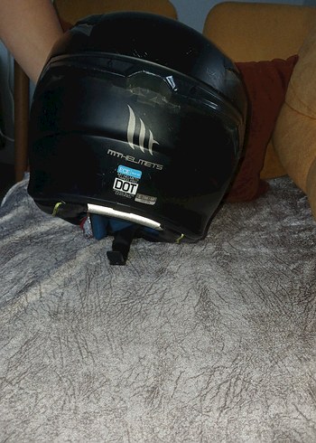 MT Helmets Siyah Deri Kemerli Motosiklet Kaskı - Görsel 2